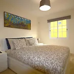 Paraiso Mar Beautiful & Bright Renovated With Air Conditioning * بالم مار