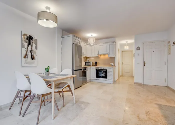 Paraiso Mar Beautiful & Bright Renovated With Air Conditioning