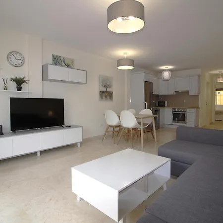 Paraiso Mar Beautiful & Bright Renovated With Air Conditioning Appartement