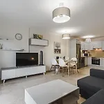 Paraiso Mar Beautiful & Bright Renovated With Air Conditioning *